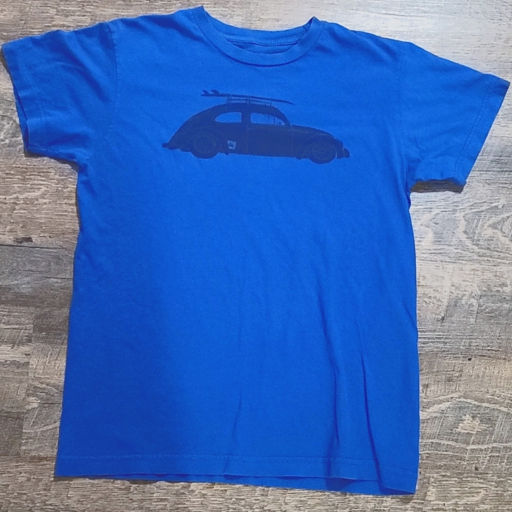 Gently Loved short t-shirt by Quiksilver blue with Volkswagen beach bug large Y